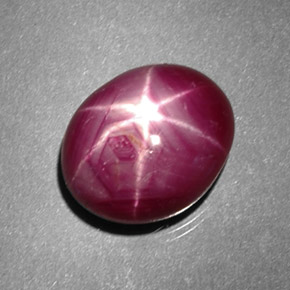 6,65 ctw natürlicher roter Stern-Rubin, Oval Schliff, Lichtundurchlässig