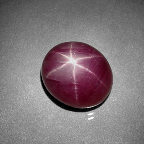 7,15 ctw natürlicher roter Stern-Rubin, Oval Schliff, Lichtundurchlässig