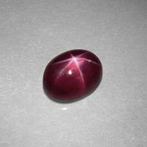 0,89 ctw natürlicher roter Stern-Rubin, Oval Schliff, Lichtundurchlässig