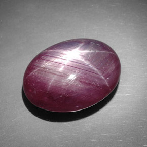42,49 ctw natürlicher roter Stern-Rubin, Oval Schliff, Lichtundurchlässig