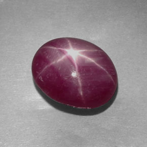 4,84 ctw natürlicher roter Stern-Rubin, Oval Schliff, Lichtundurchlässig