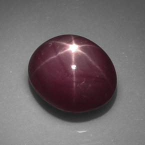 5,46 ctw natürlicher roter Stern-Rubin, Oval Schliff, Lichtundurchlässig