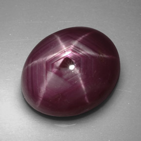 4,77 ctw natürlicher roter Stern-Rubin, Oval Schliff, Lichtundurchlässig