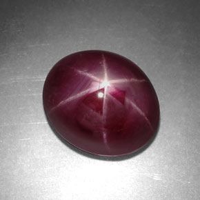 5,20 ctw natürlicher roter Stern-Rubin, Oval Schliff, Lichtundurchlässig