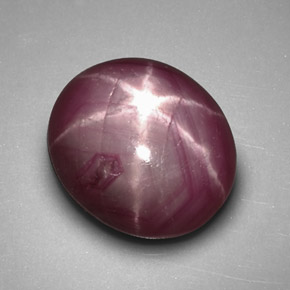 3,96 ctw natürlicher roter Stern-Rubin, Oval Schliff, Lichtundurchlässig
