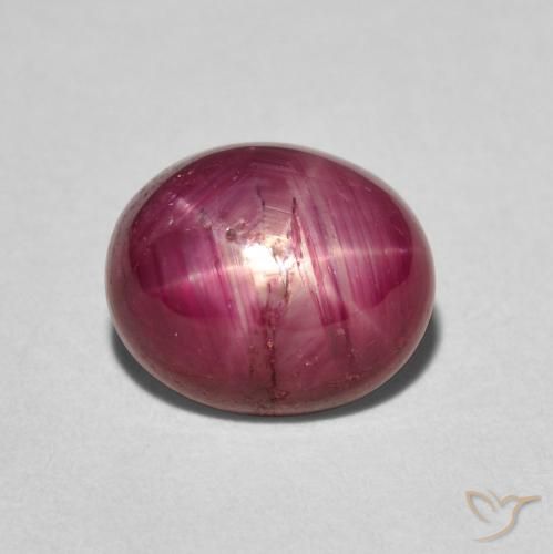3.83ct Natürlicher Rosaig-rot Sternrubin, Oval, Lichtundurchlässig