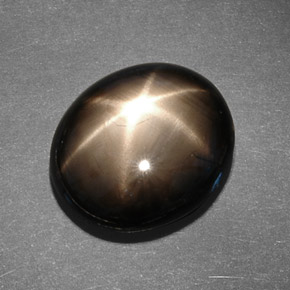13,78 ctw natürlicher schwarzer Stern-Saphir, Oval Schliff, Lichtundurchlässig