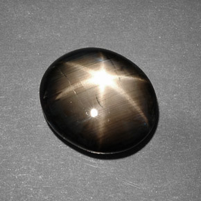 9,26 ctw natürlicher schwarzer Stern-Saphir, Oval Schliff, Lichtundurchlässig