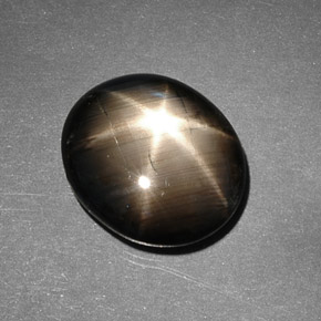 9,26 ctw natürlicher schwarzer Stern-Saphir, Oval Schliff, Lichtundurchlässig