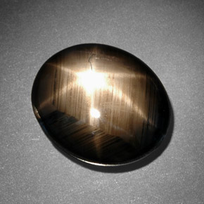 10,78 ctw natürlicher schwarzer Stern-Saphir, Oval Schliff, Lichtundurchlässig