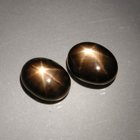  ct natürliche schwarzer Stern-Saphir-Edelsteine, Oval Schliff, Lichtundurchlässig