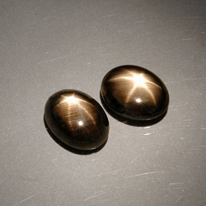  ct natürliche schwarzer Stern-Saphir-Edelsteine, Oval Schliff, Lichtundurchlässig
