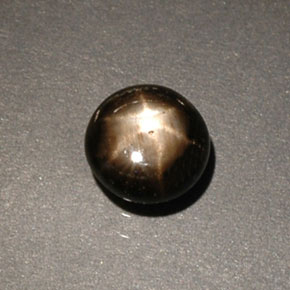 0,60 ctw natürlicher schwarzer Stern-Saphir, Rundschliff, Lichtundurchlässig