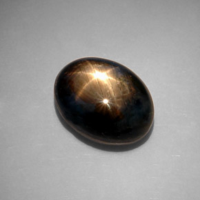 10,65 ctw natürlicher schwarzer Stern-Saphir, Oval Schliff, Lichtundurchlässig
