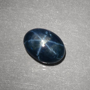 2,31 ctw natürlicher blauer Stern-Saphir, Oval Schliff, Lichtundurchlässig