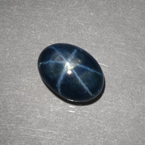 2,31 ctw natürlicher blauer Stern-Saphir, Oval Schliff, Lichtundurchlässig