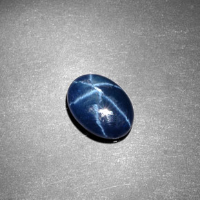 1,35 ctw natürlicher blauer Stern-Saphir, Oval Schliff, Lichtundurchlässig