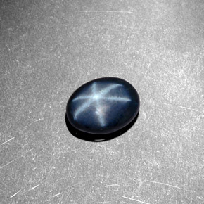 1,44 ctw natürlicher blauer Stern-Saphir, Oval Schliff, Lichtundurchlässig