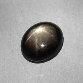 7,90 ctw natürlicher schwarzer Stern-Saphir, Oval Schliff, Lichtundurchlässig