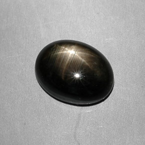 7,49 ctw natürlicher schwarzer Stern-Saphir, Oval Schliff, Lichtundurchlässig
