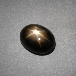 9,17 ctw natürlicher Schwarz Sternsaphir, Oval Schliff, Lichtundurchlässig
