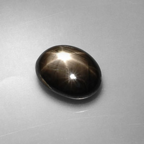 1,75 ctw natürlicher schwarzer Stern-Saphir, Oval Schliff, Lichtundurchlässig
