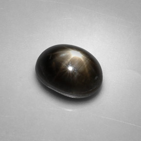 2,48 ctw natürlicher schwarzer Stern-Saphir, Oval Schliff, Lichtundurchlässig