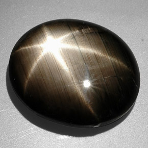 9,26 ctw natürlicher schwarzer Stern-Saphir, Oval Schliff, Lichtundurchlässig