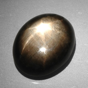 7,90 ctw natürlicher schwarzer Stern-Saphir, Oval Schliff, Lichtundurchlässig