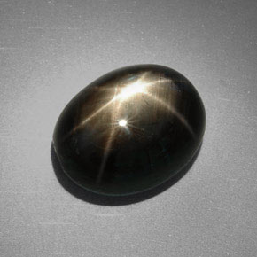 9,85 ctw natürlicher schwarzer Stern-Saphir, Oval Schliff, Lichtundurchlässig