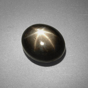 6,38 ctw natürlicher schwarzer Stern-Saphir, Oval Schliff, Lichtundurchlässig