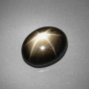 5,08 ctw natürlicher schwarzer Stern-Saphir, Oval Schliff, Lichtundurchlässig