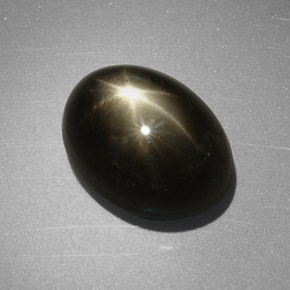 7,55 ctw natürlicher schwarzer Stern-Saphir, Oval Schliff, Lichtundurchlässig