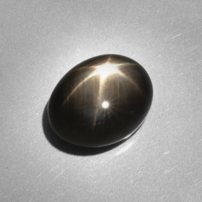 6,28 ctw natürlicher schwarzer Stern-Saphir, Oval Schliff, Lichtundurchlässig