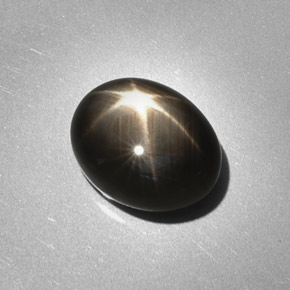 6,28 ctw natürlicher schwarzer Stern-Saphir, Oval Schliff, Lichtundurchlässig