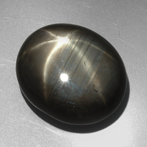 27,29 ctw natürlicher schwarzer Stern-Saphir, Oval Schliff, Lichtundurchlässig