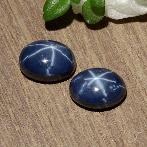 2,81 ct natürliche blauer Stern-Saphir-Edelsteine, Oval Schliff, Lichtundurchlässig