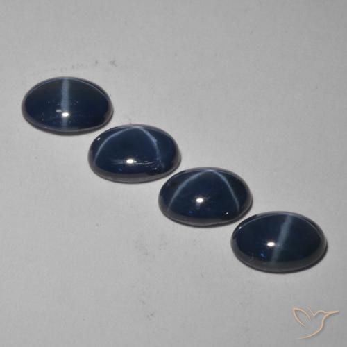 4,05 ct natürliche Tiefes Marineblau Stern-Saphir-Edelsteine, Oval Schliff, Lichtundurchlässig
