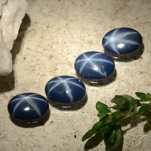 2.92ctw Natürlicher Tiefes Marineblau Sternsaphir, Oval, Lichtundurchlässig