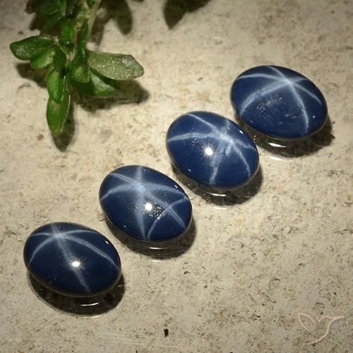 3.01ctw Natürlicher tiefblau Sternsaphir, Oval, Lichtundurchlässig