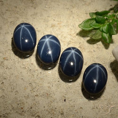 4.46ctw Natürlicher Tiefes Marineblau Sternsaphir, Oval, Lichtundurchlässig