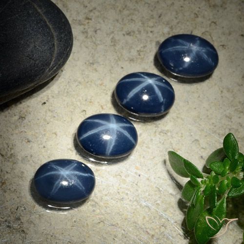 4.20ctw Natürlicher tiefblau Sternsaphir, Oval, Lichtundurchlässig