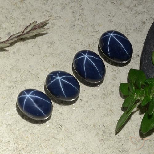 6.34ctw Natürlicher tiefblau Sternsaphir, Oval, Lichtundurchlässig