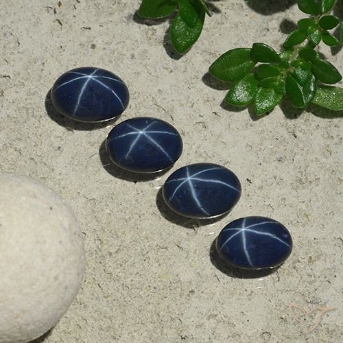 4.57ctw Natürlicher tiefblau Sternsaphir, Oval, Lichtundurchlässig