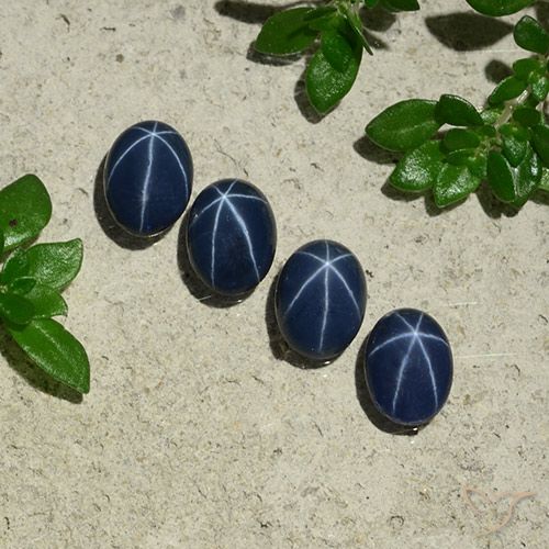 3.45ctw Natürlicher tiefblau Sternsaphir, Oval, Lichtundurchlässig