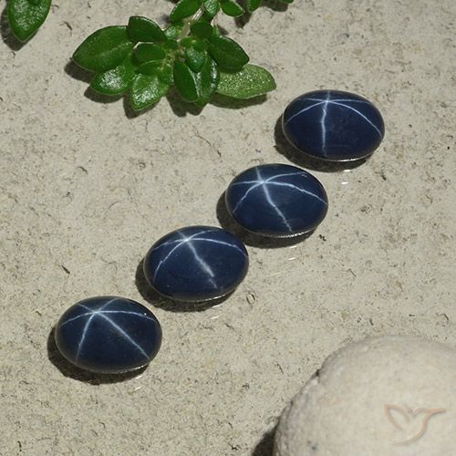 4.60ctw Natürlicher tiefblau Sternsaphir, Oval, Lichtundurchlässig