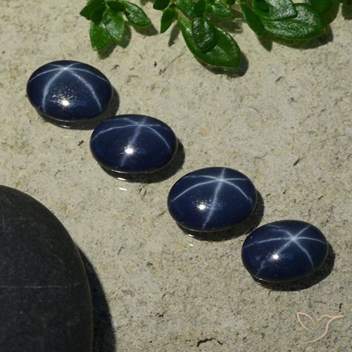 3.34ctw Natürlicher dunkelblau Sternsaphir, Oval, Lichtundurchlässig