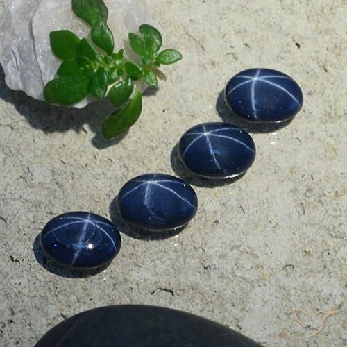 4.71ctw Natürlicher tiefblau Sternsaphir, Oval, Lichtundurchlässig