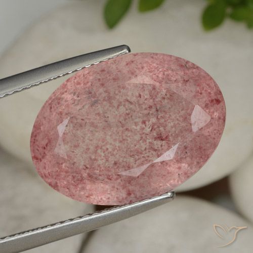 14.16ct Natürlicher Intensives Rosa Erdbeerquarz, Oval, Lichtdurchlässig