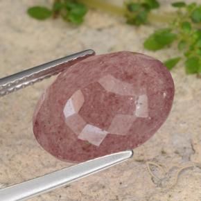 9,17 ctw natürlicher Mittelrosa Erdbeerquarz, Oval, Lichtdurchlässig
